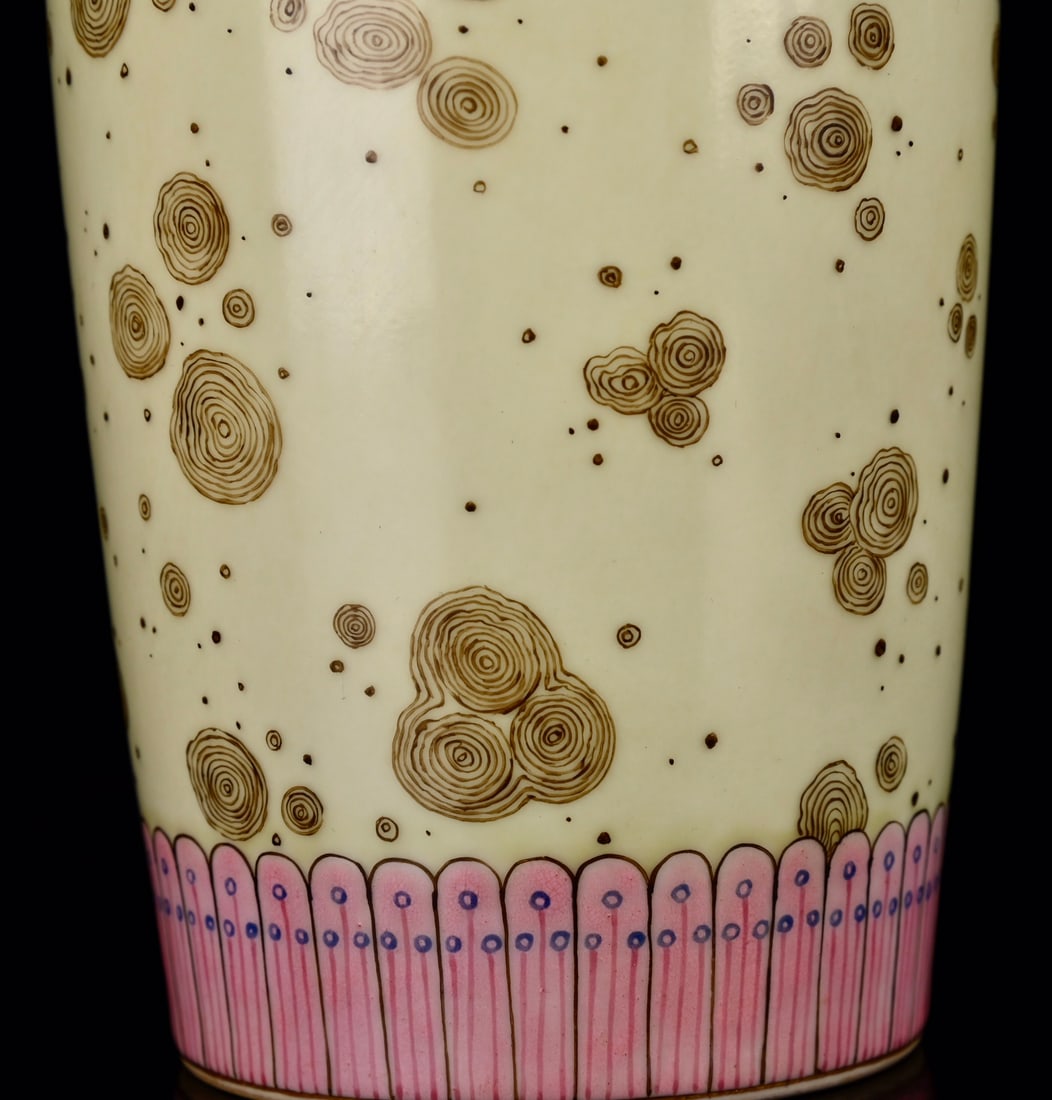 An Exquisite Enamel Bamboo Pattern Vase - 7