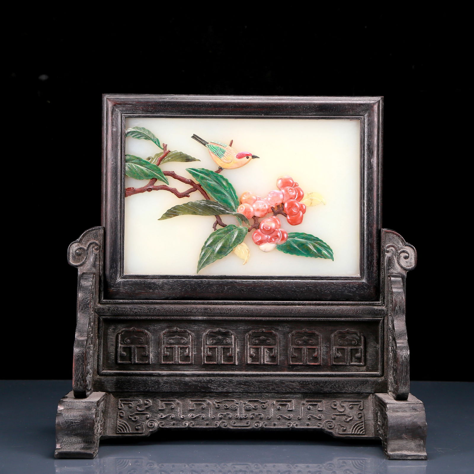 An Exquisite Zitanwood Painted Gold Inlaid Gems Flower and Bird Pattern Table Screen: An Exquisite Zitanwood Painted Gold Inlaid Gems Flower and Bird Pattern Table Screen,Qing Dynasty, China,Size:10.2inx5.5inx10.6in,Weight:1.5kg 