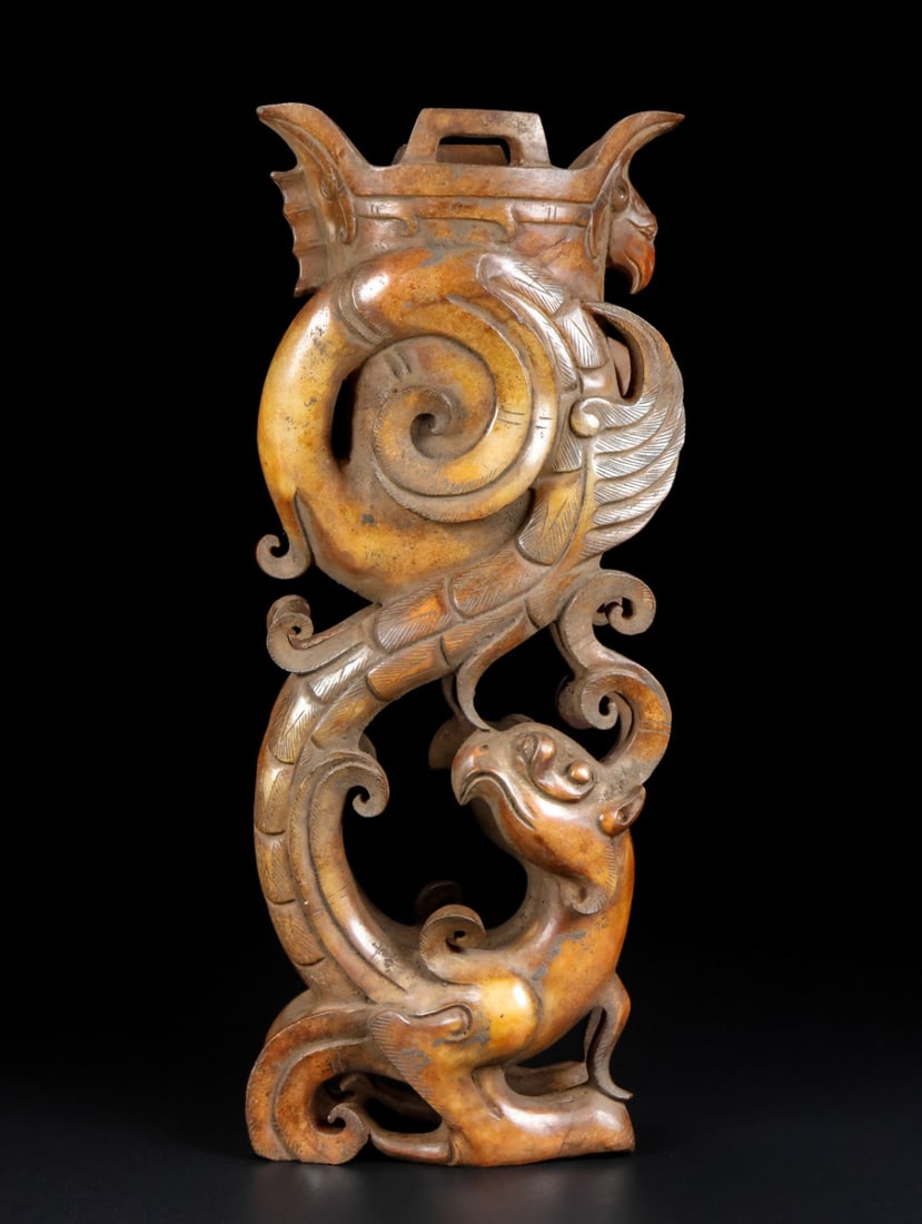 An Archaic Gaogu yu Phoenix Cup: An Archaic Gaogu yu Phoenix Cup,Ancient Time, China,Size:8.3inx3.5inx2.2in,Weight:847g 高古玉凤杯,中国远古时期