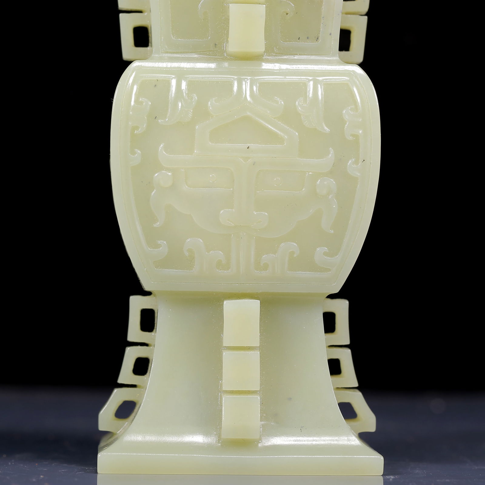 An Exquisite White Jade Beast-Face Pattern Vase - 8
