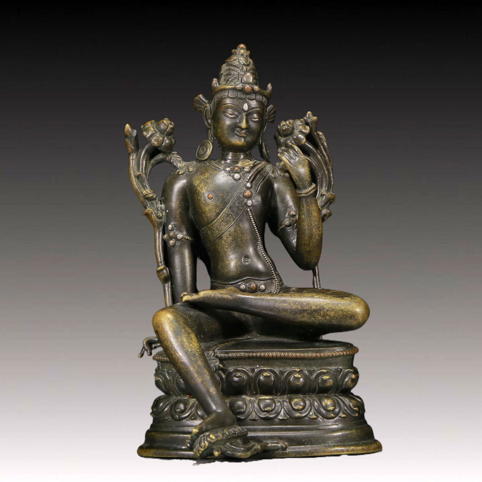 A Solemn Alloy Copper Inlaid Gems Statue of Tara: A Solemn Alloy Copper Inlaid Gems Statue of Tara,Ming Dynasty, China,Size: 5.5inx5.9inx9.8in,Weight:2540g 
