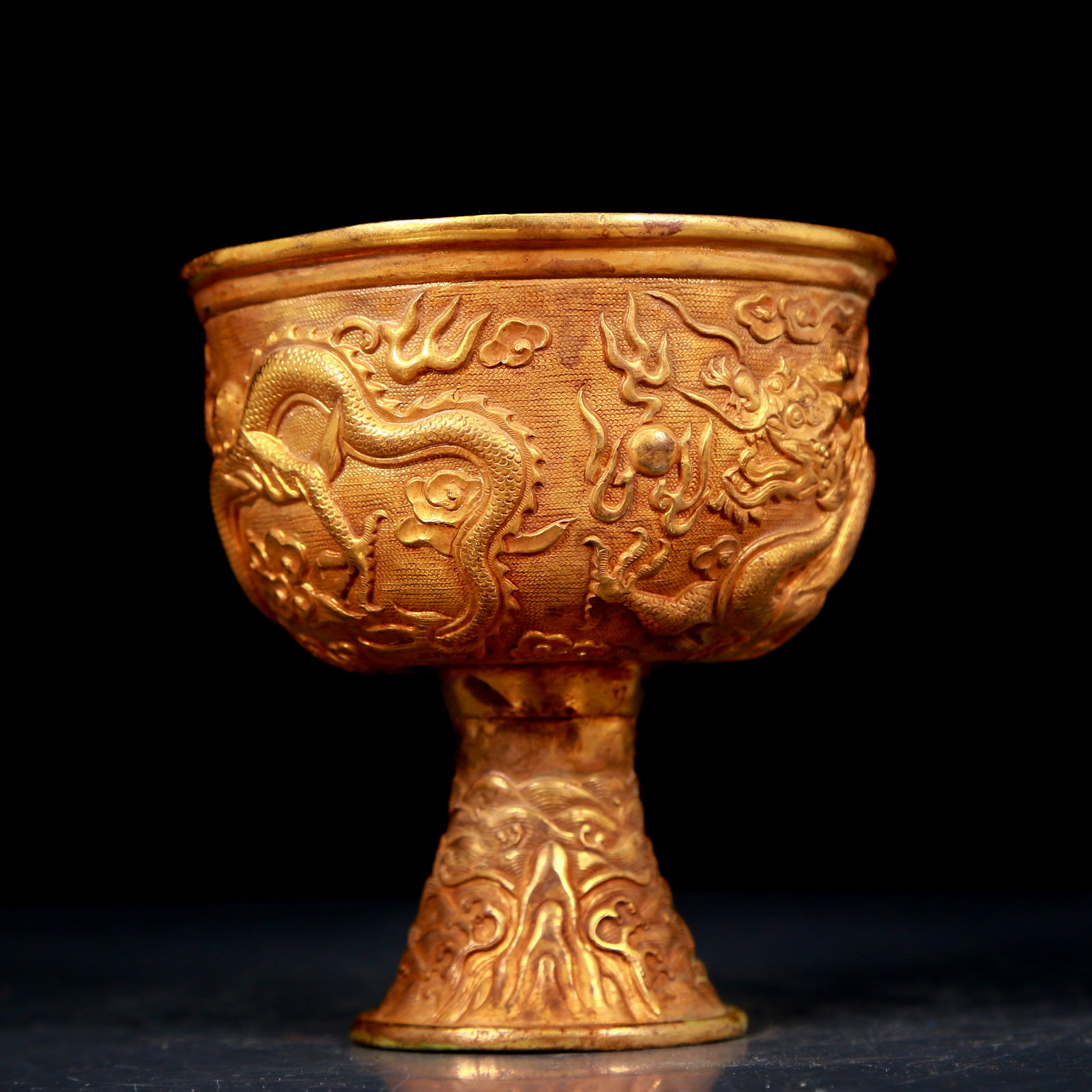 An exquisite gilt bronze cup with dragon pattern - 5