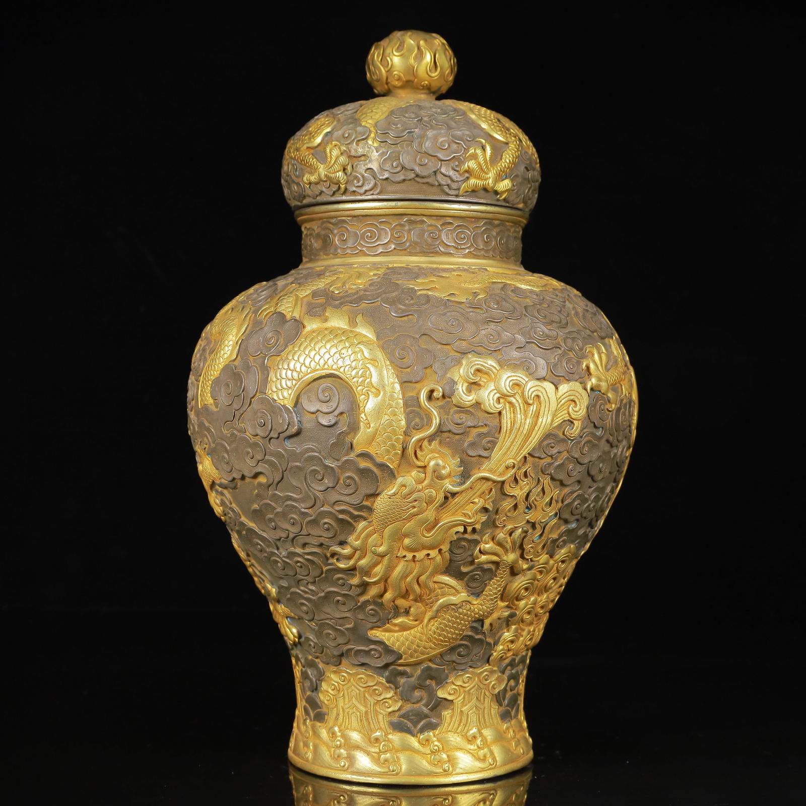 An Exquisite Gilt Silver Dragon Pattern Cover Jar - 5