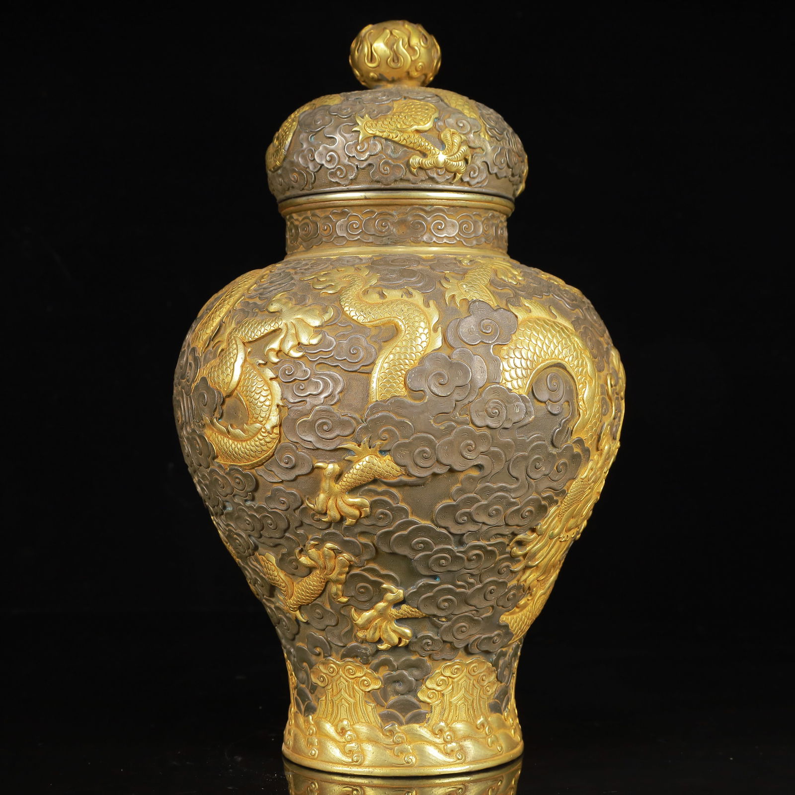 An Exquisite Gilt Silver Dragon Pattern Cover Jar - 7