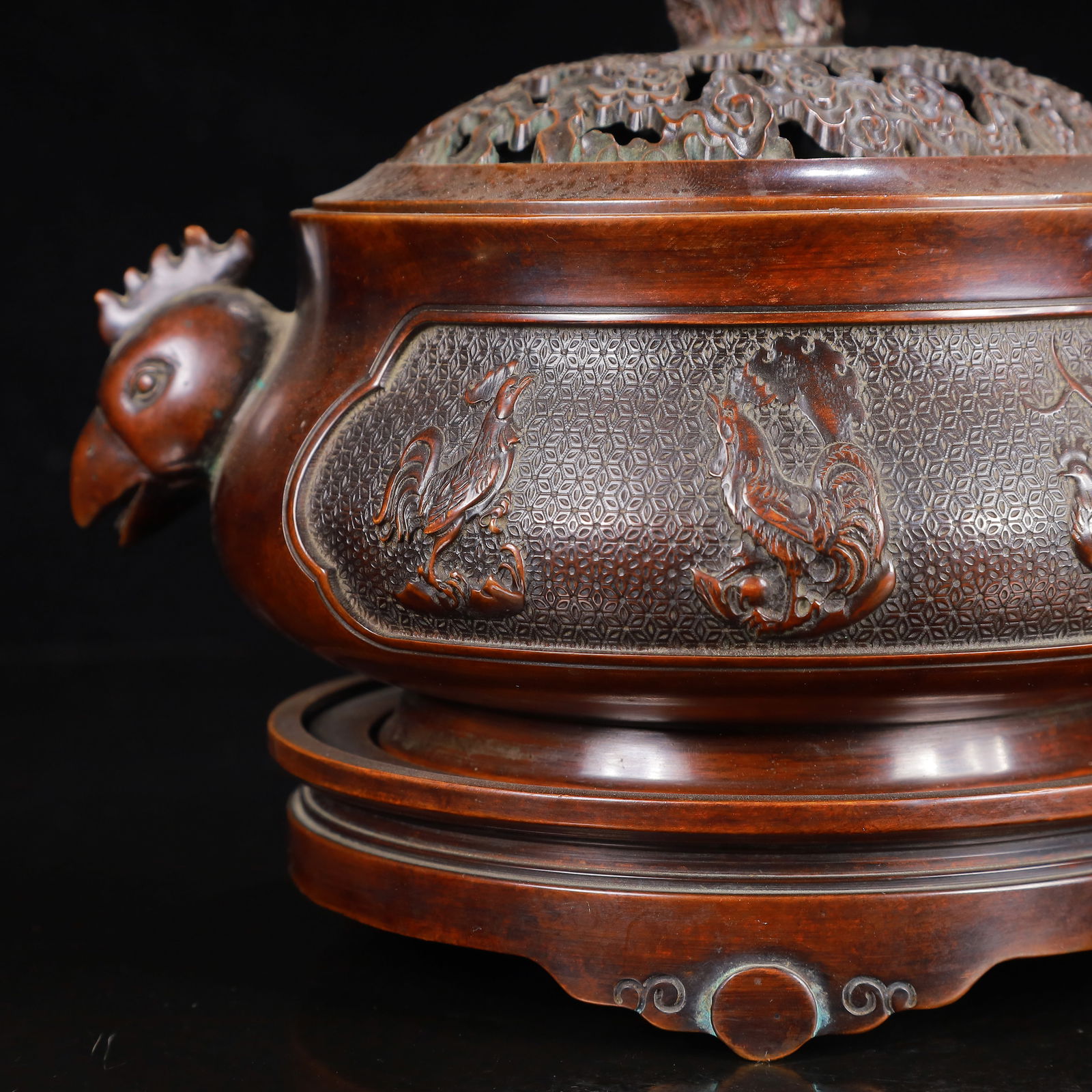 A Rare Bronze Rooster Pattern Double-Ears Censer - 3