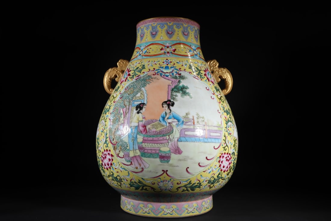 A Huge Famille-Rose Character and Story Pattern Double-Ears Jar,with poem: A Huge Famille-Rose Character and Story Pattern Double-Ears Jar,with poem,Qing Dynasty,China,Qianlong Six-character Mark,Size:18.9inx15.4in 粉彩人物故事纹