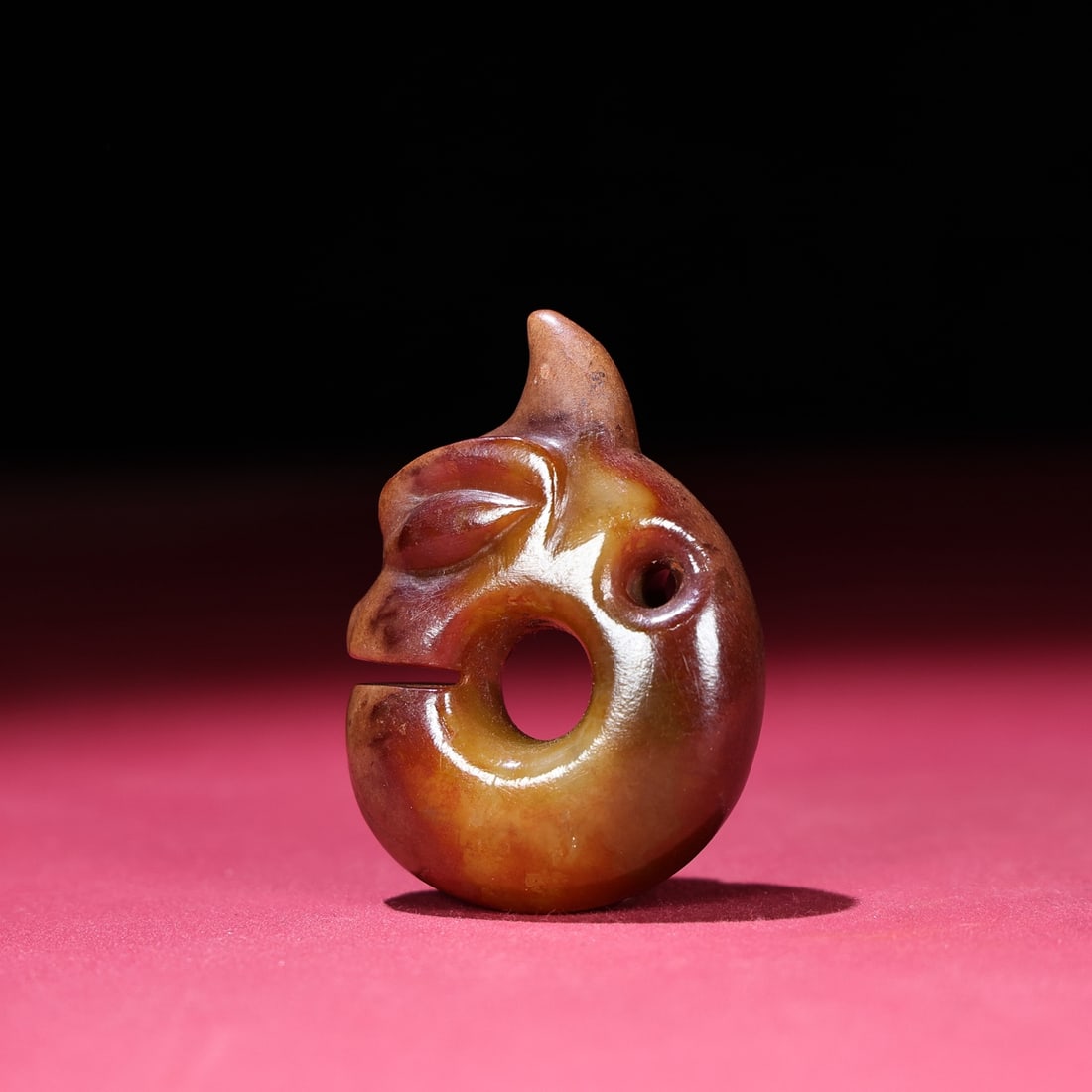 An Exquisite White Jade Beast-Face Pattern Pendant - 4