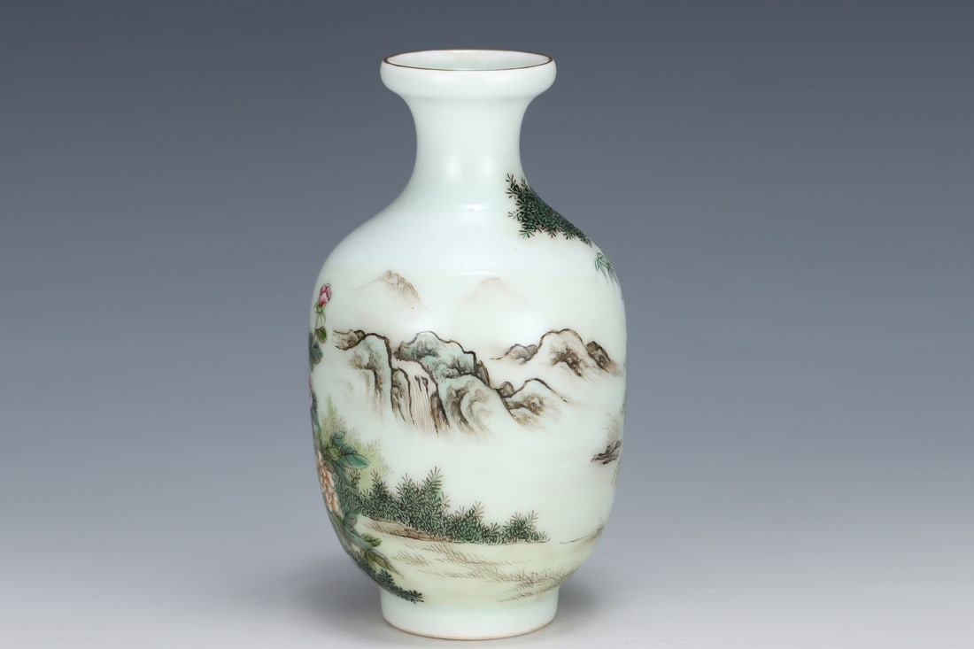 An Exquisite Enamel Animal Pattern Vase - 3