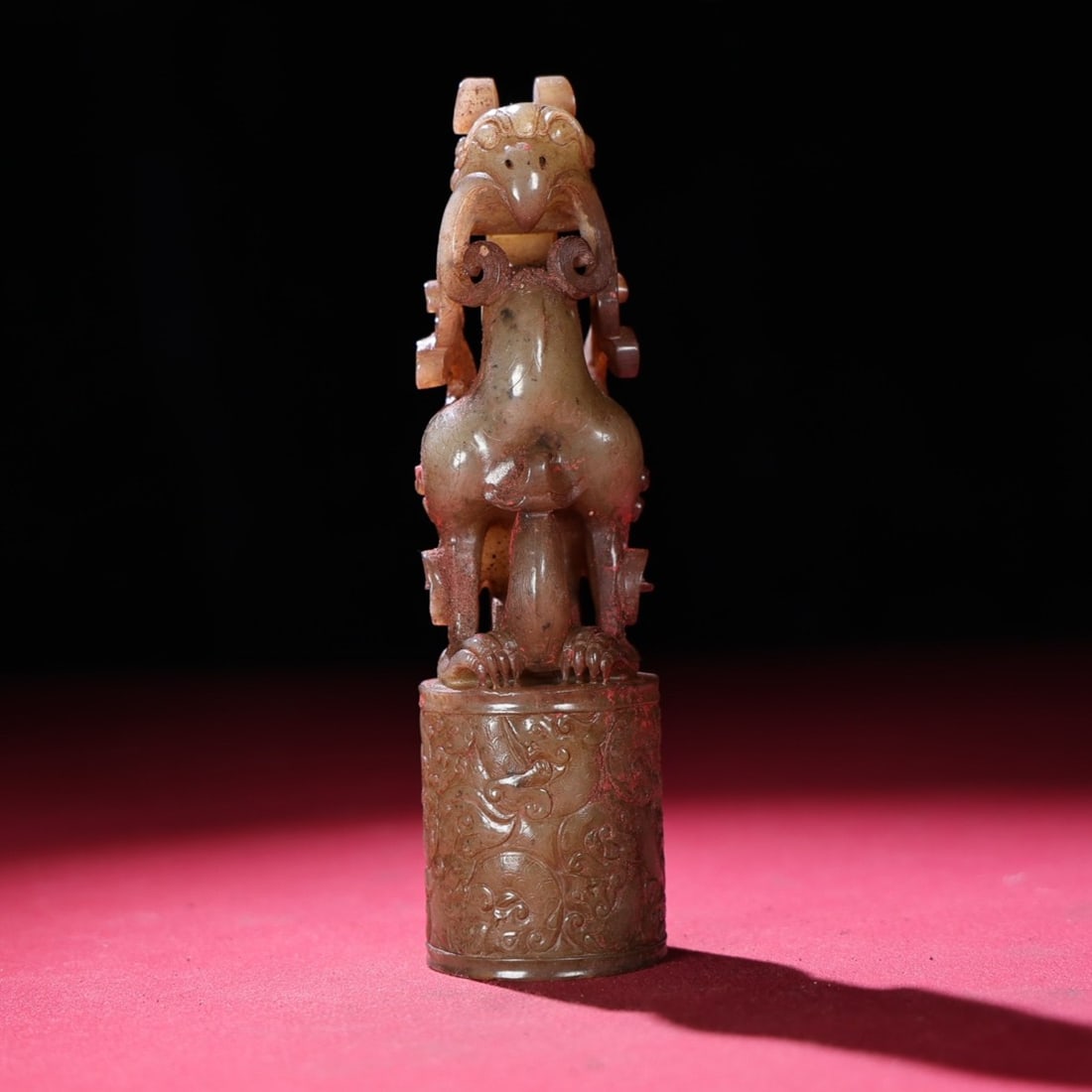 An Exquisite Archaic Jade Phoenix Seal: An Exquisite Archaic Jade Phoenix Seal,Ancient Time,China,Size:5.6inx1.5in,Weight:287g 高古玉凤印章,中国远古时期