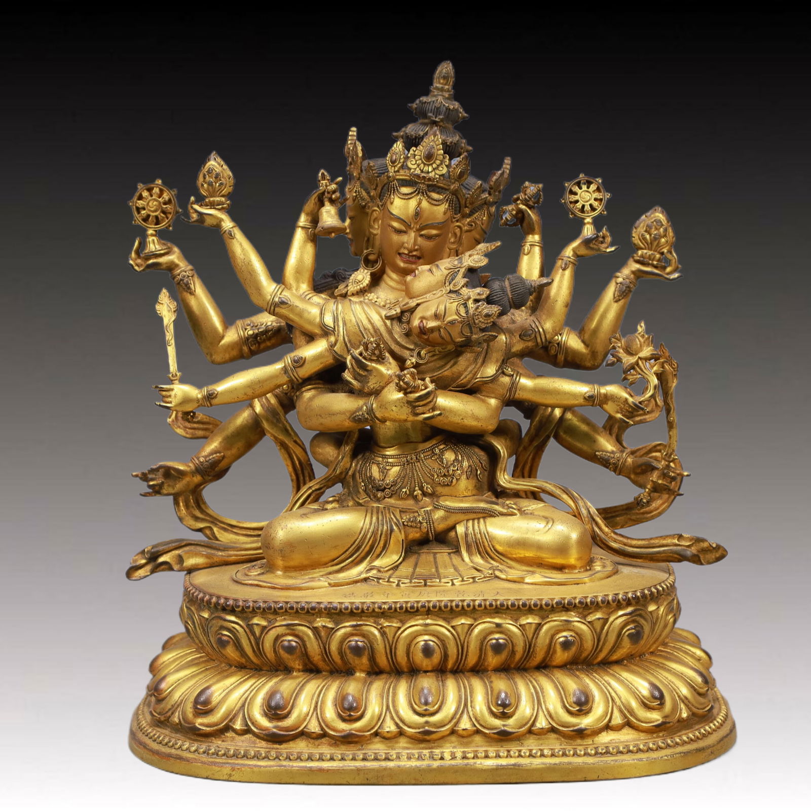 A Solemn Gilt Bronze Statue of Mandkesvara: A Solemn Gilt Bronze Statue of Mandkesvara,Qing Dynasty, China,Qianlong Mark,Size:9.8inx7.1inx11inWeight:6200g 