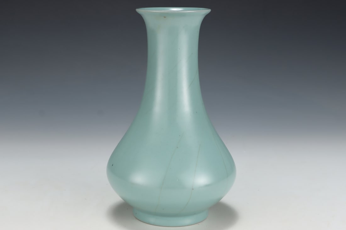 An Exquisite Ru yao Sky Blue Glazed Vase - 4