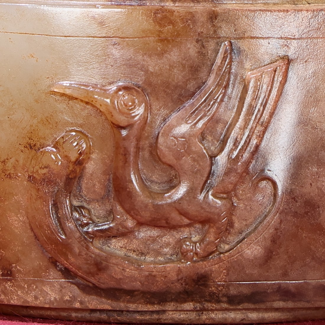 An Exquisite White Jade Dragon and Phoenix Pattern Thumb Ring - 2