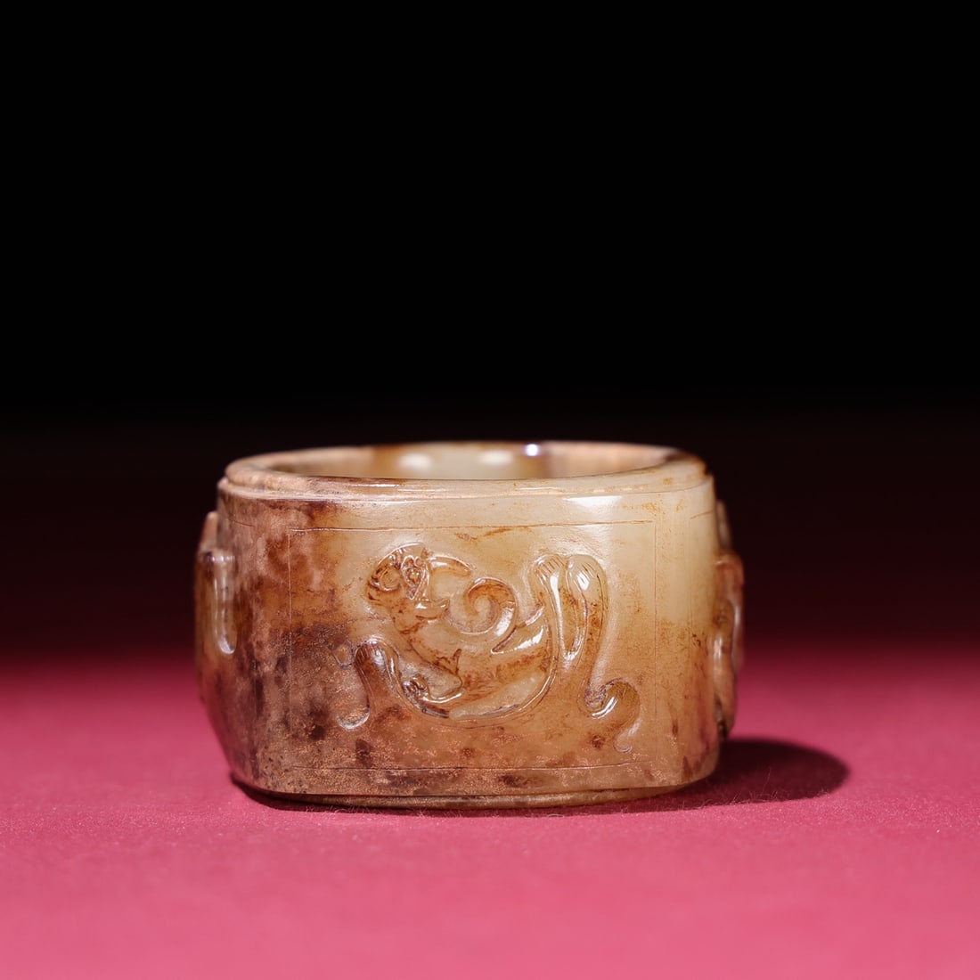 An Exquisite White Jade Dragon and Phoenix Pattern Thumb Ring - 5