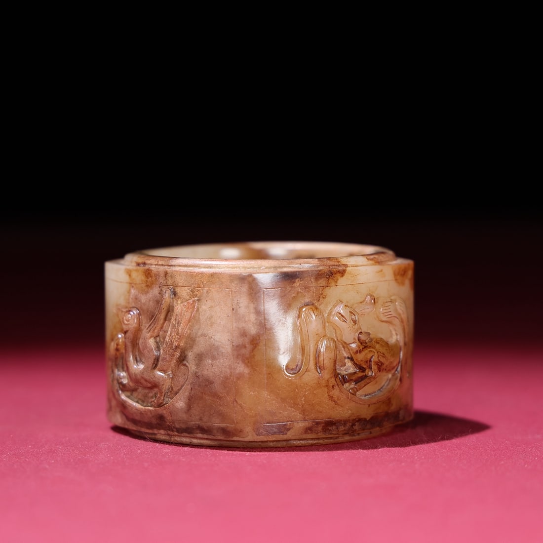 An Exquisite White Jade Dragon and Phoenix Pattern Thumb Ring - 7