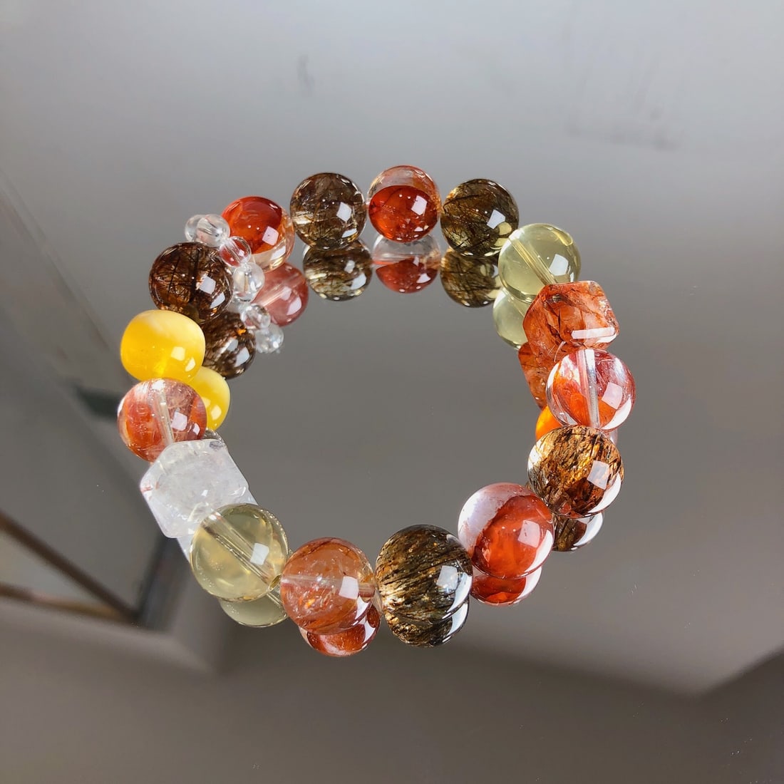 An Exquisite Crystal Bracelets - 8