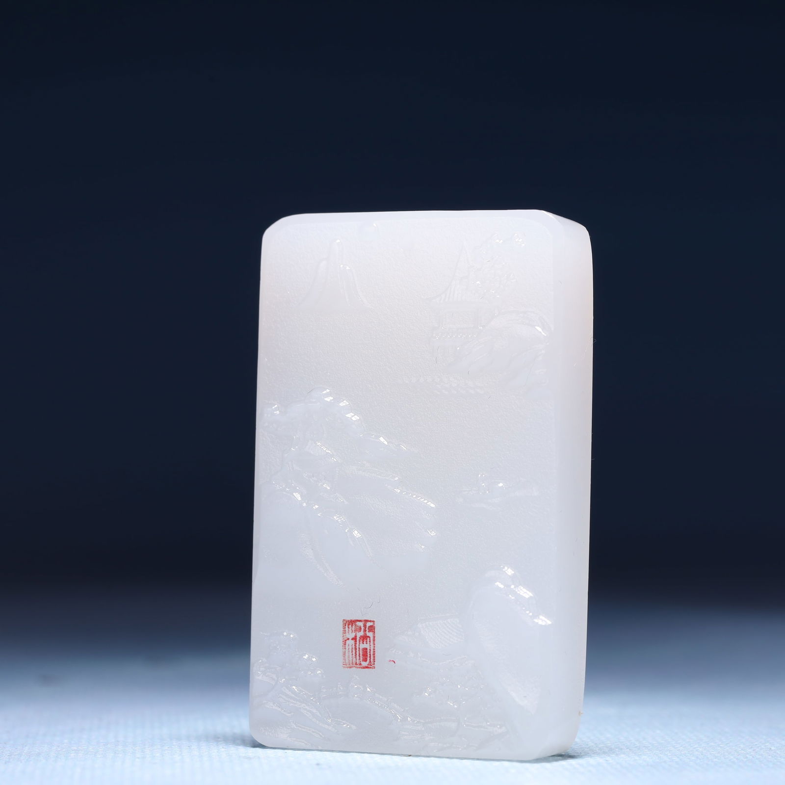 An Exquisite White Jade Landscape Pattern Pendant - 2
