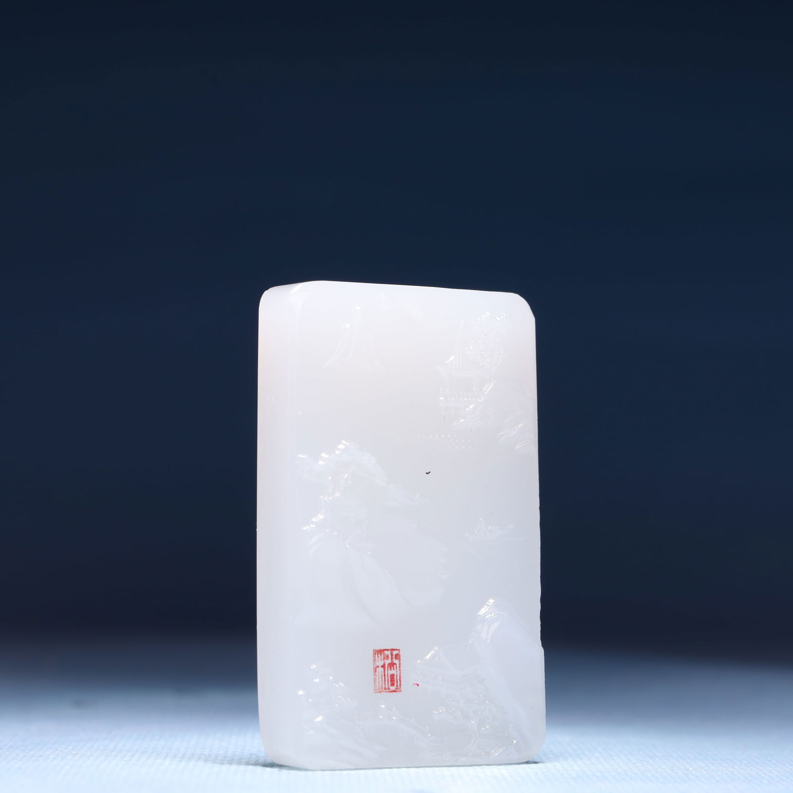 An Exquisite White Jade Landscape Pattern Pendant - 3