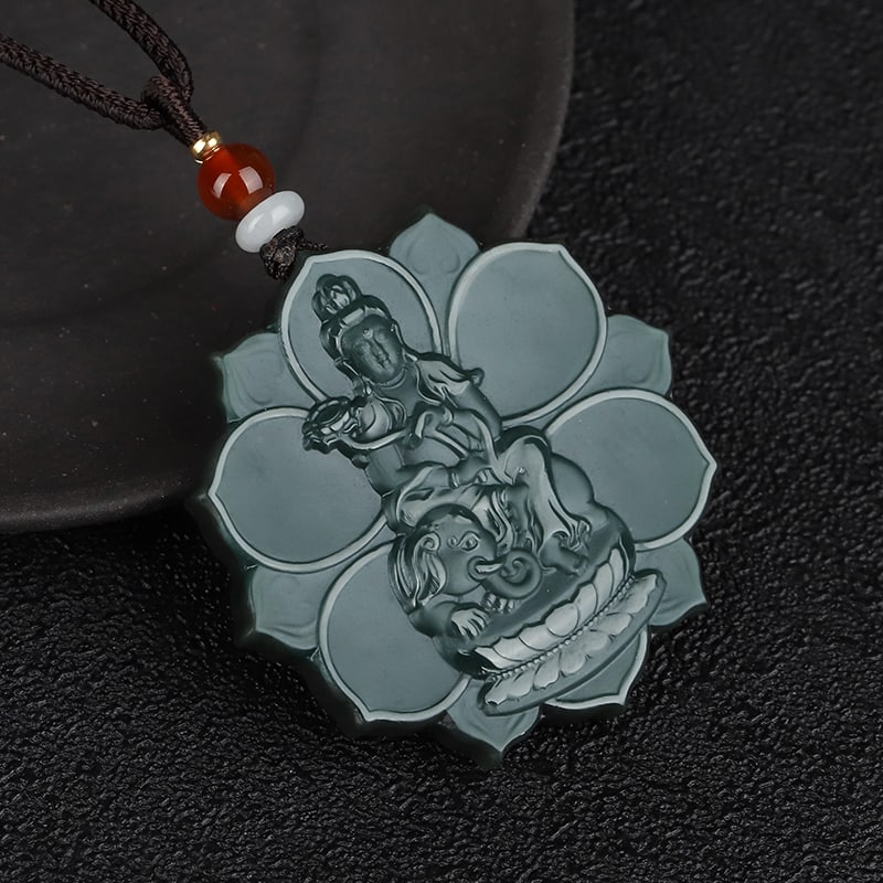 An Exquisite Cyan jade Statue of Samantabhadra Pendant: An Exquisite Cyan jade Statue of Samantabhadra Pendant,Size:1.8inx0.3in 青玉普贤菩萨像挂件