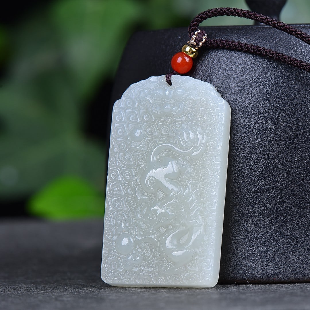 An Exquisite White Jade Dragon Pattern Pendant - 2