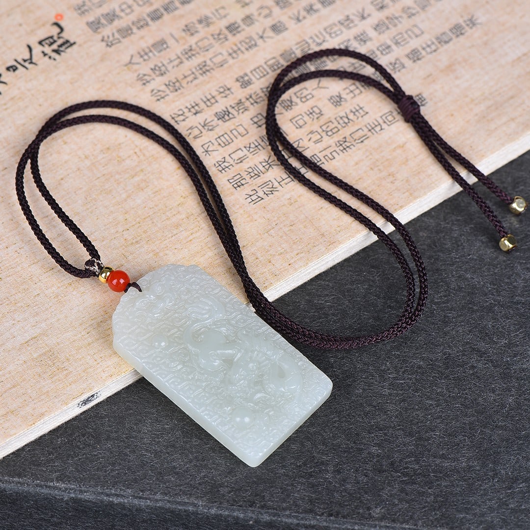An Exquisite White Jade Dragon Pattern Pendant - 4