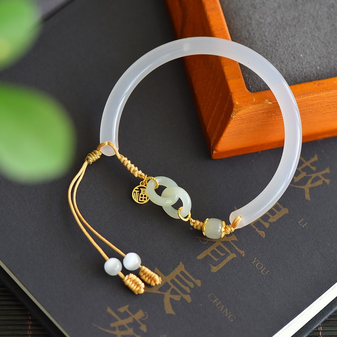 An Exquisite Agate Bracelets,With White Jade - 4