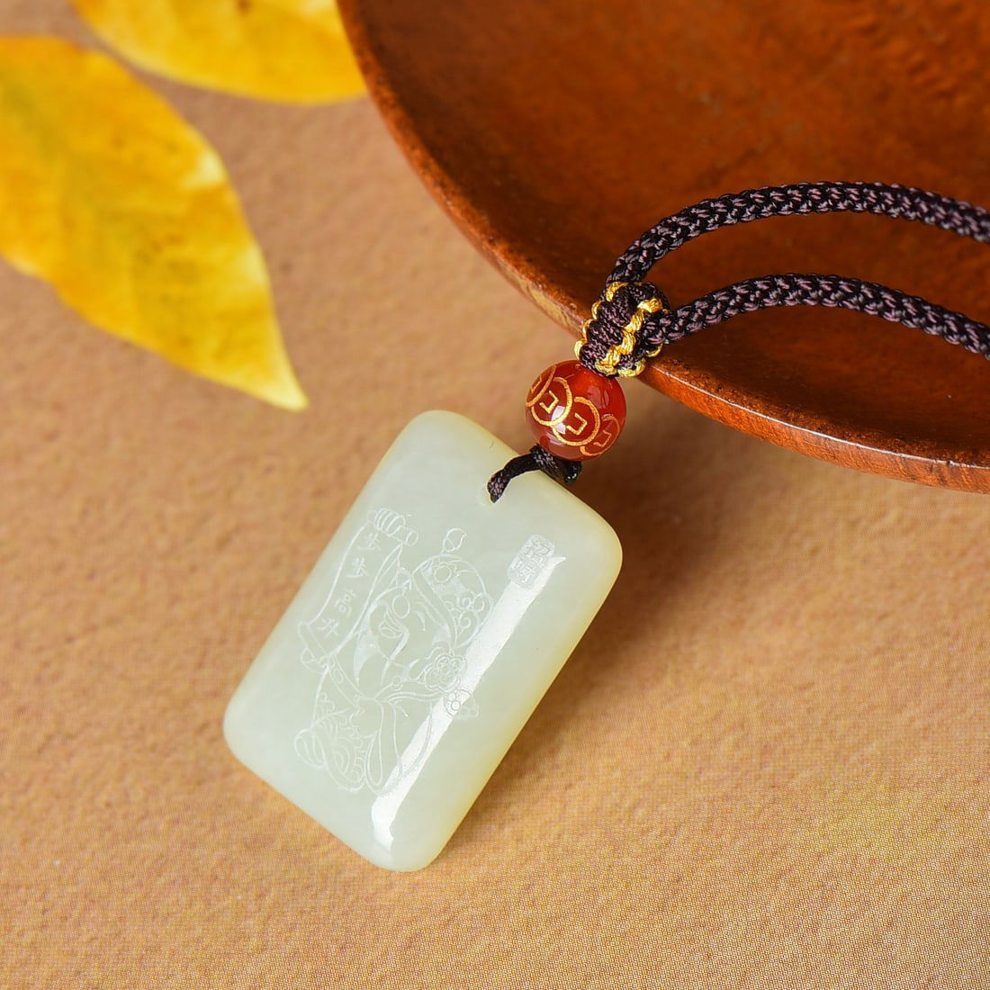 An Exquisite White Jade Pendant - 4