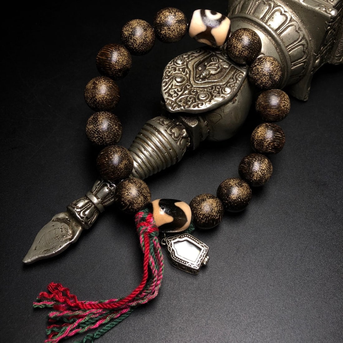 A Precious Dzi Bead Bracelets - 3