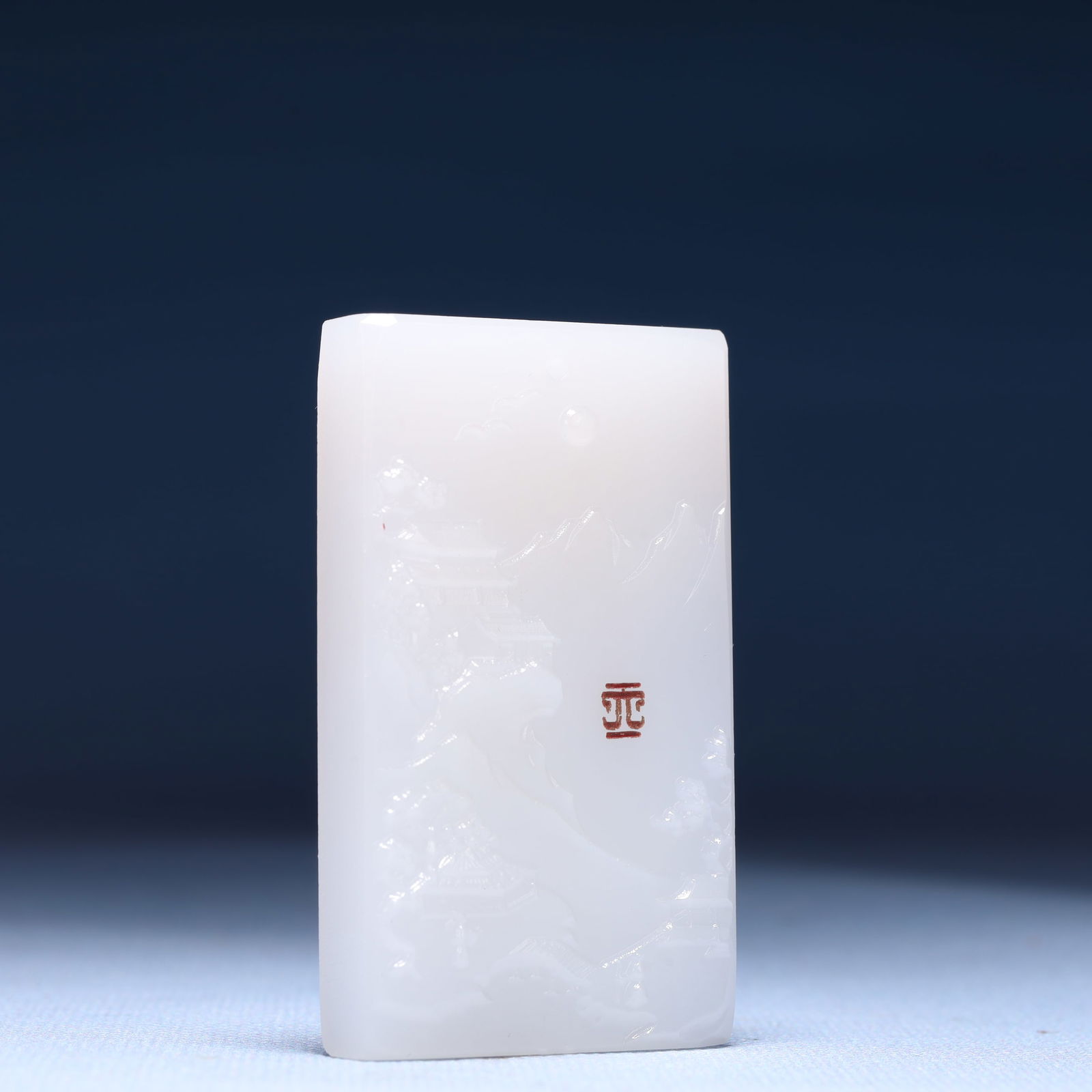 An Exquisite White Jade Landscape Pattern Pendant - 3
