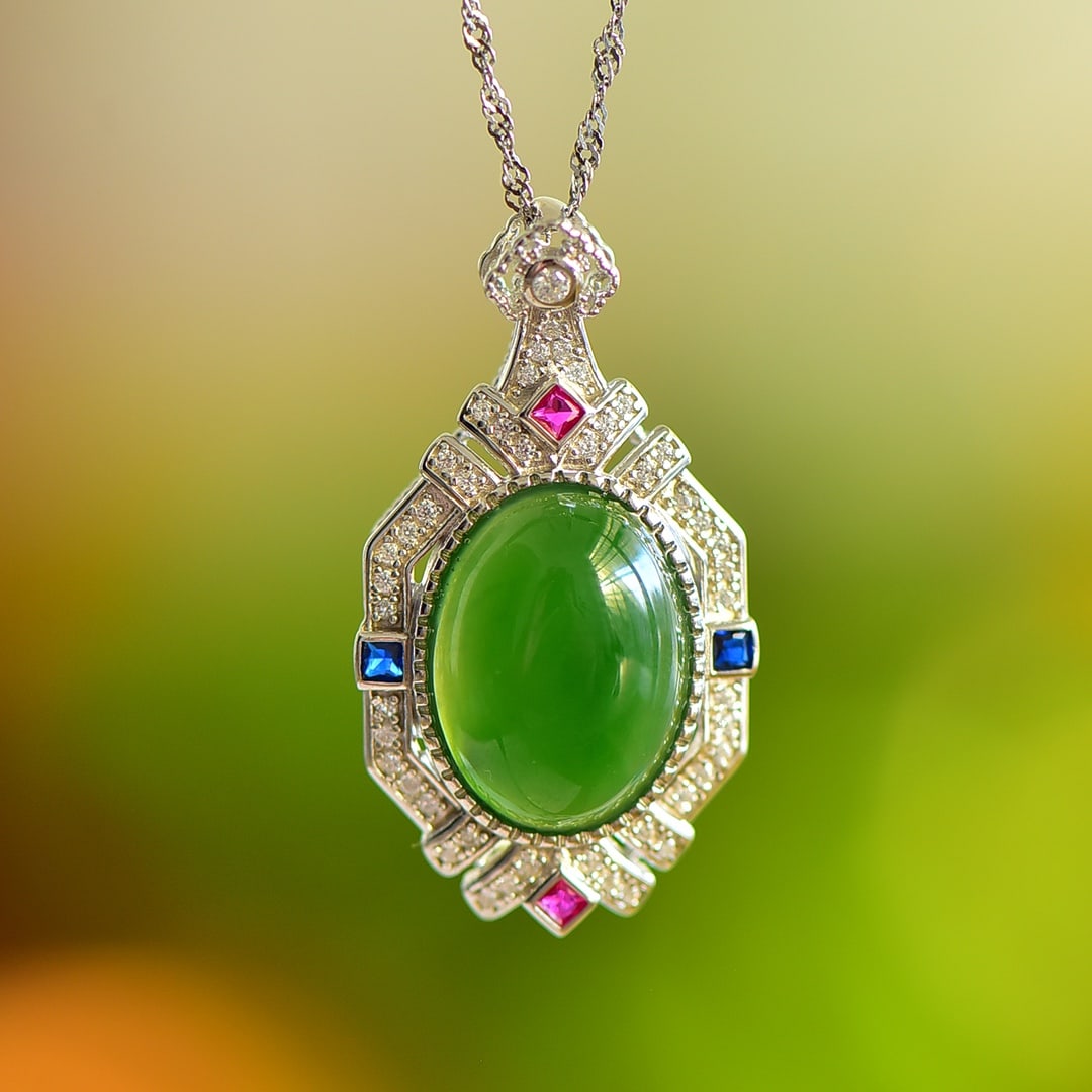 An Exquisite Sterling Silver Inlaid Jasper Pendant,Inlaid Diamond: An Exquisite Sterling Silver Inlaid Jasper Pendant,Inlaid Diamond 纯银镶碧玉项链,嵌钻石