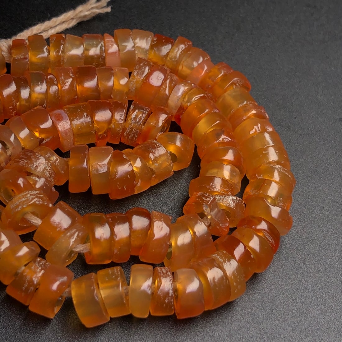 A Precious Agate Bracelets - 8