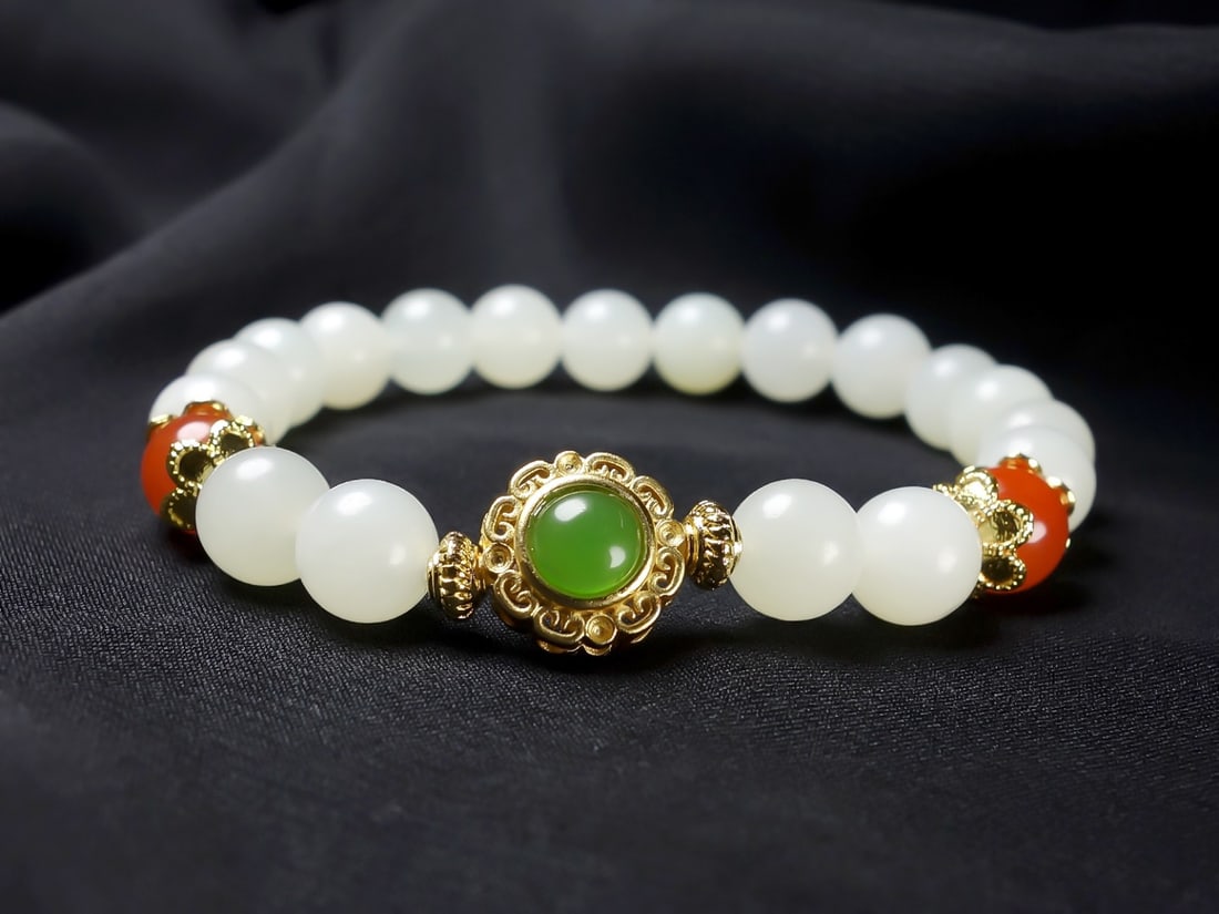 An Exquisite White Jade Bracelets - 2