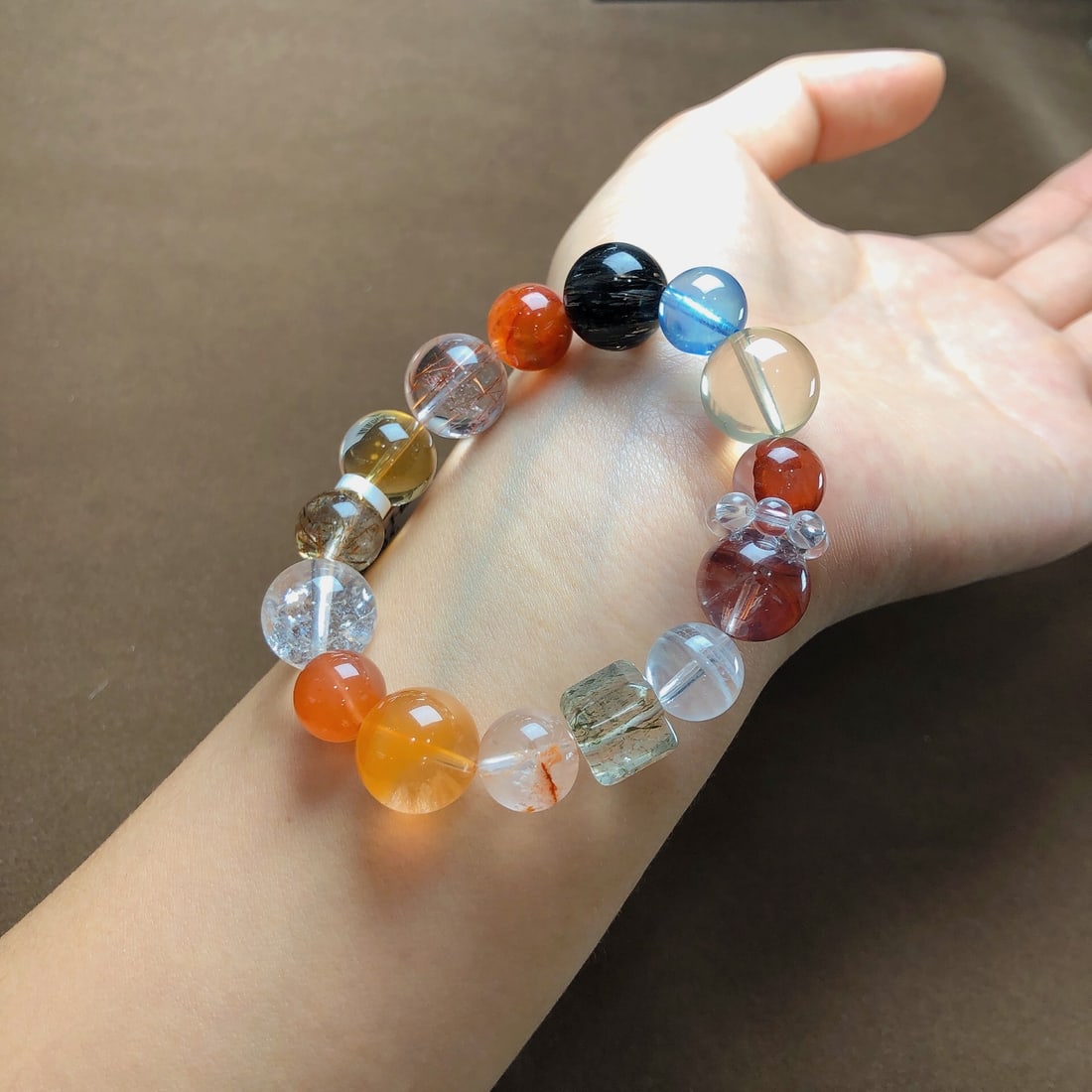 An Exquisite Multi-Gem Bracelets - 4