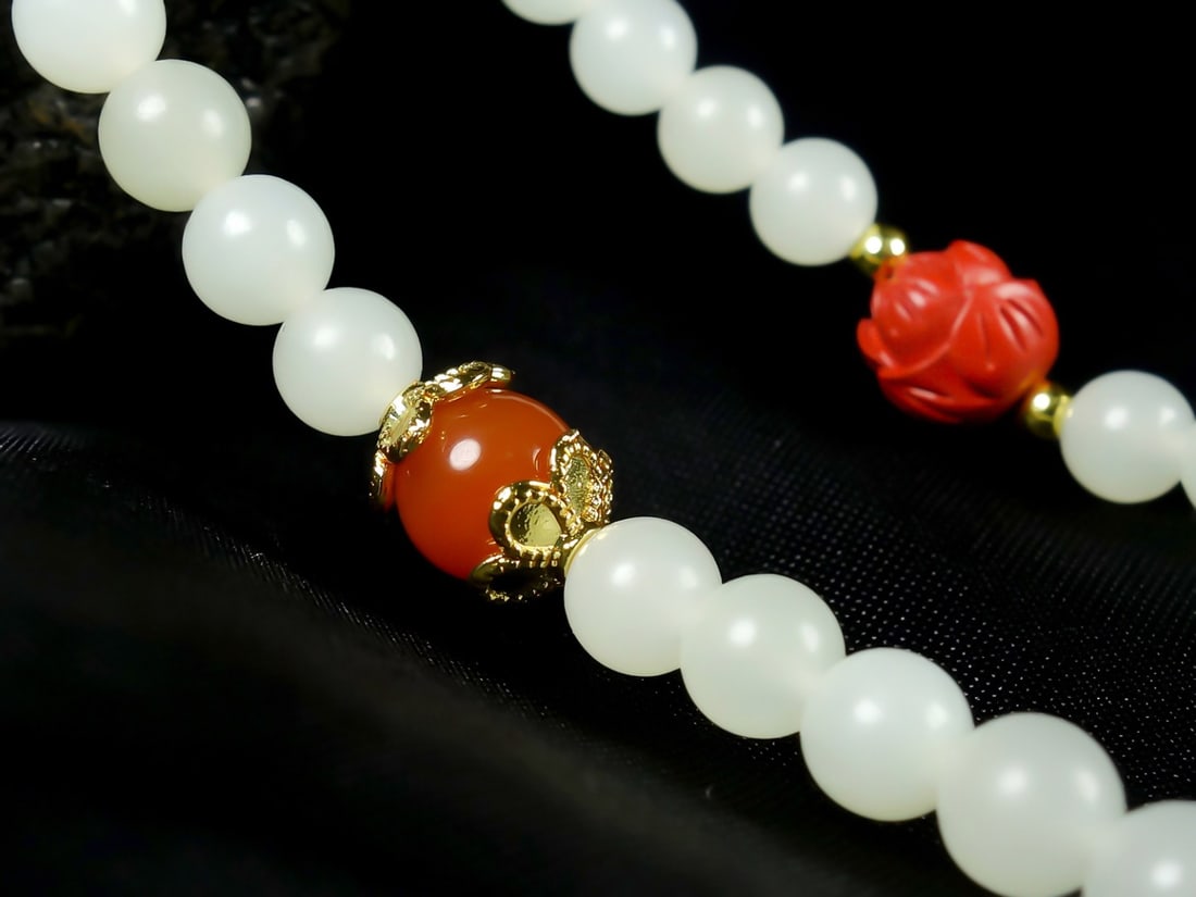 An Exquisite White Jade Bracelets - 4