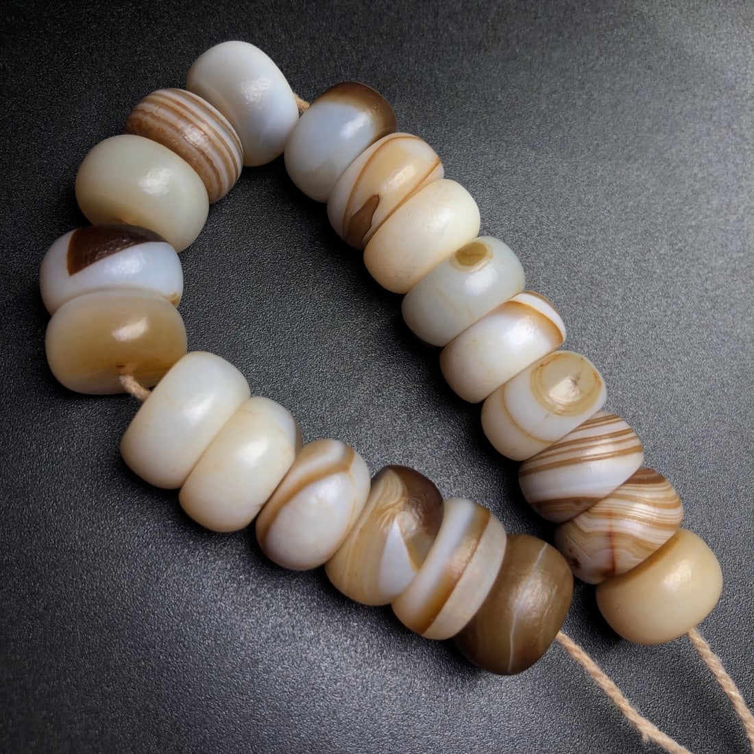 A Precious Agate Bracelets - 7