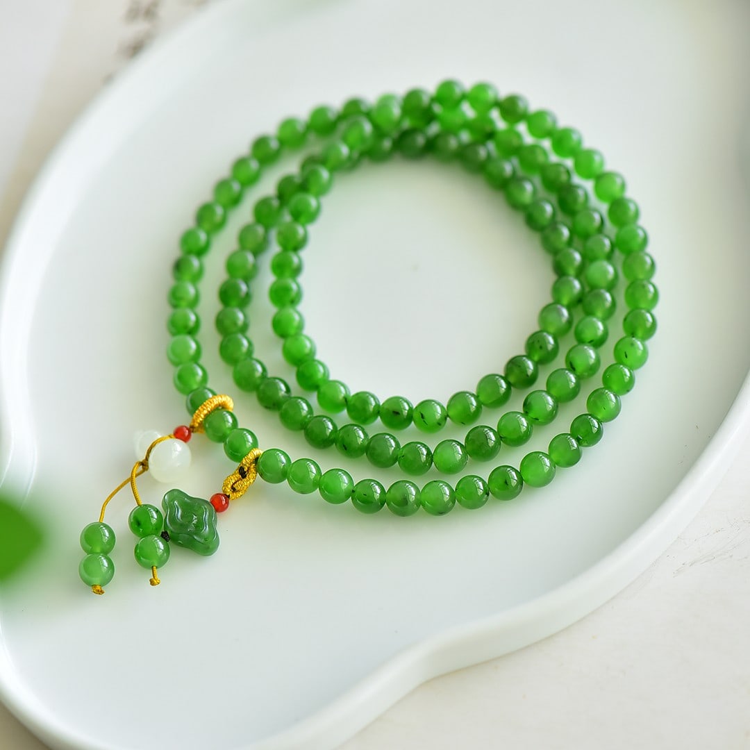 An Exquisite Jasper Bracelets: An Exquisite Jasper Bracelets,Size:0.2inx0.2in 碧玉手链