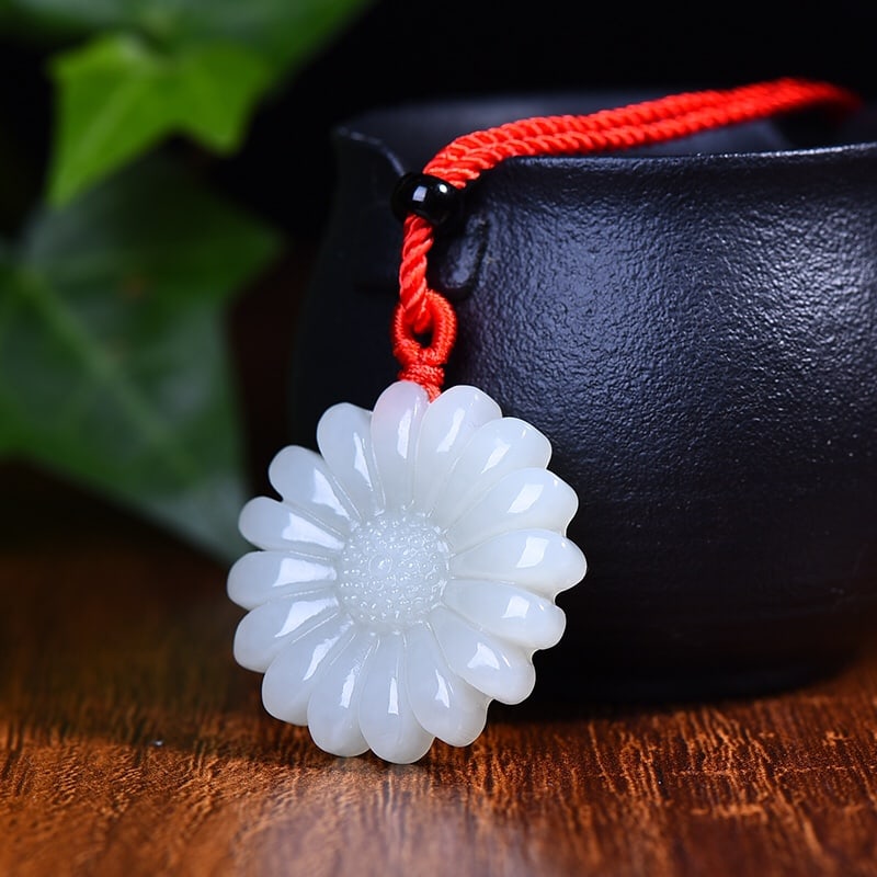 An Exquisite White Jade Pendant - 2