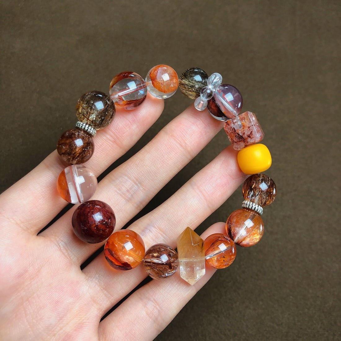 An Exquisite Crystal Bracelets: An Exquisite Crystal Bracelets,Size:0.5in,0.4inx0.4in,Weight:38.5g 水晶手串