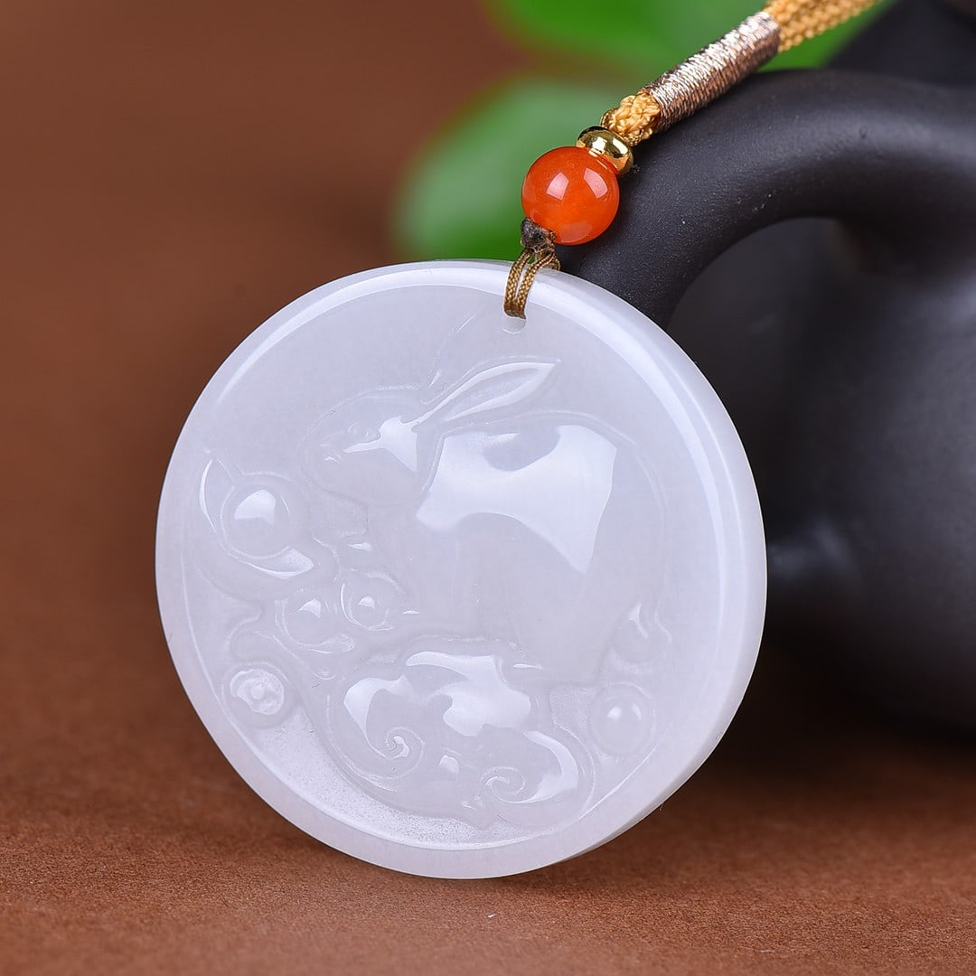 An Exquisite White Jade Rabbit Pattern Pendant - 3