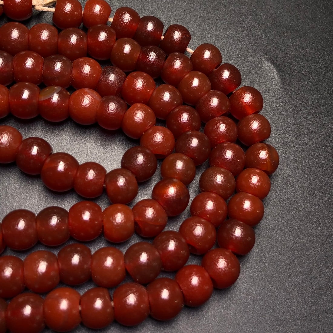 A Precious Agate Necklace - 8