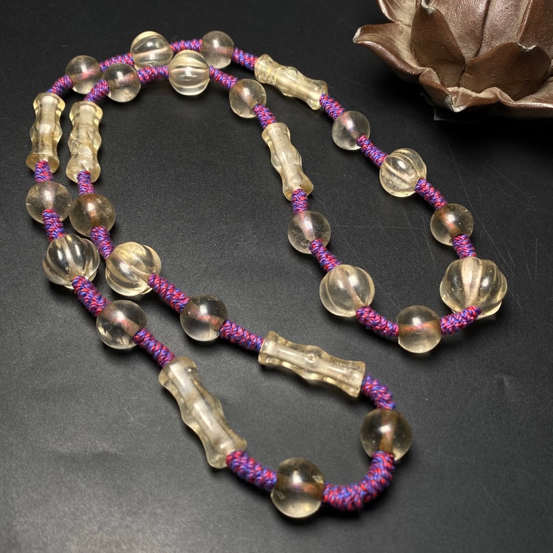 A Precious Crystal Necklace: A Precious Crystal Necklace,Size:0.6in 水晶项链