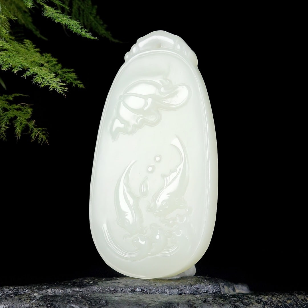 An Exquisite White Jade Fish Pattern Pendant - 3