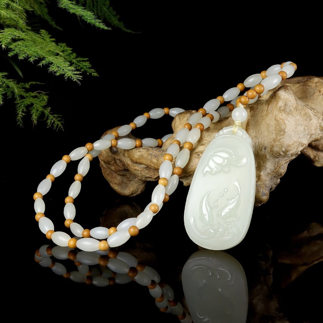 An Exquisite White Jade Fish Pattern Pendant - 6