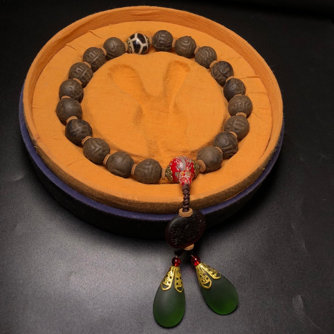 A Precious Eaglewood Bracelets - 2