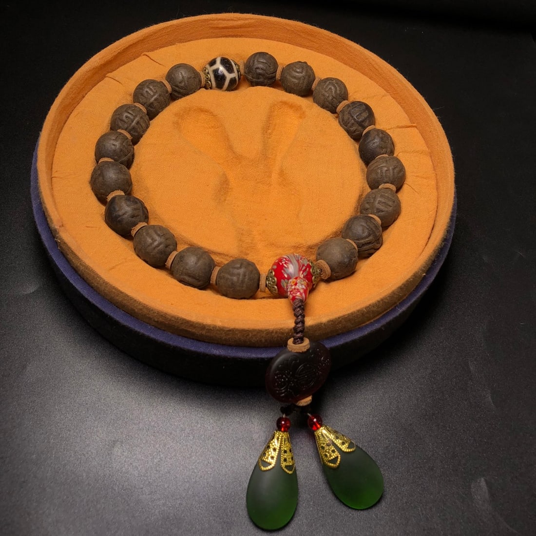 A Precious Eaglewood Bracelets - 6