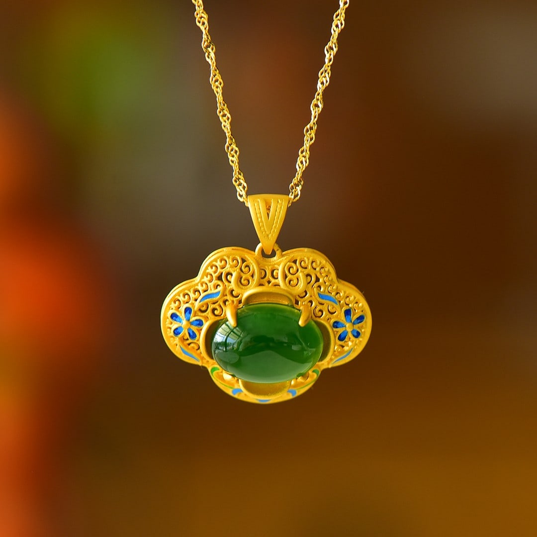 An Exquisite Sterling Silver-Gold Plated Inlaid Jasper Enamel Pendant: An Exquisite Sterling Silver-Gold Plated Inlaid Jasper Enamel Pendant 纯银镀金镶碧玉珐琅吊坠