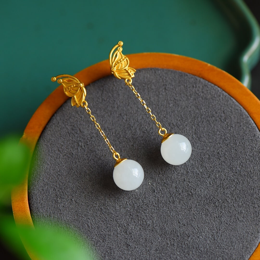 A Pair of Exquisite Sterling Silver-Gold Plated Inlaid White Jade Earrings: A Pair of Exquisite Sterling Silver-Gold Plated Inlaid White Jade Earrings 一对纯银镀金镶白玉耳环