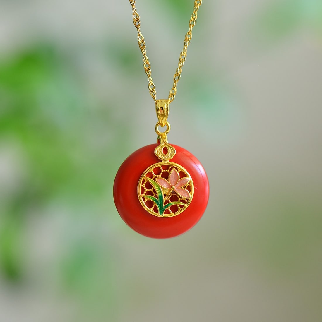 An Exquisite Sterling Silver-Gold Plated Inlaid Cinnabar Pendant: An Exquisite Sterling Silver-Gold Plated Inlaid Cinnabar Pendant,Size:0.7inx0.7in 寓意:平平安安,荷荷美美 
