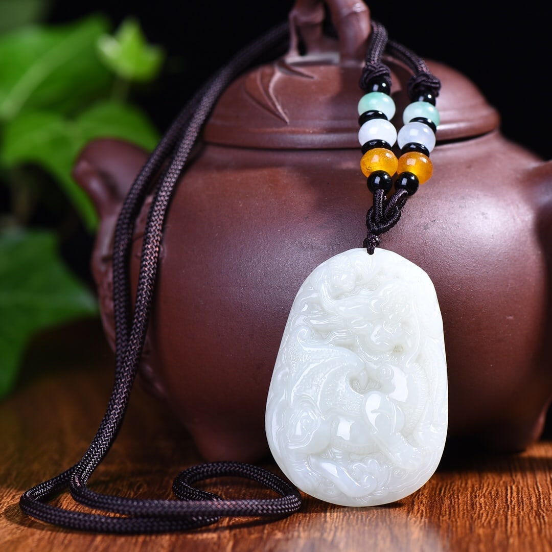 An Exquisite White Jade Dragon Pattern Pendant - 5