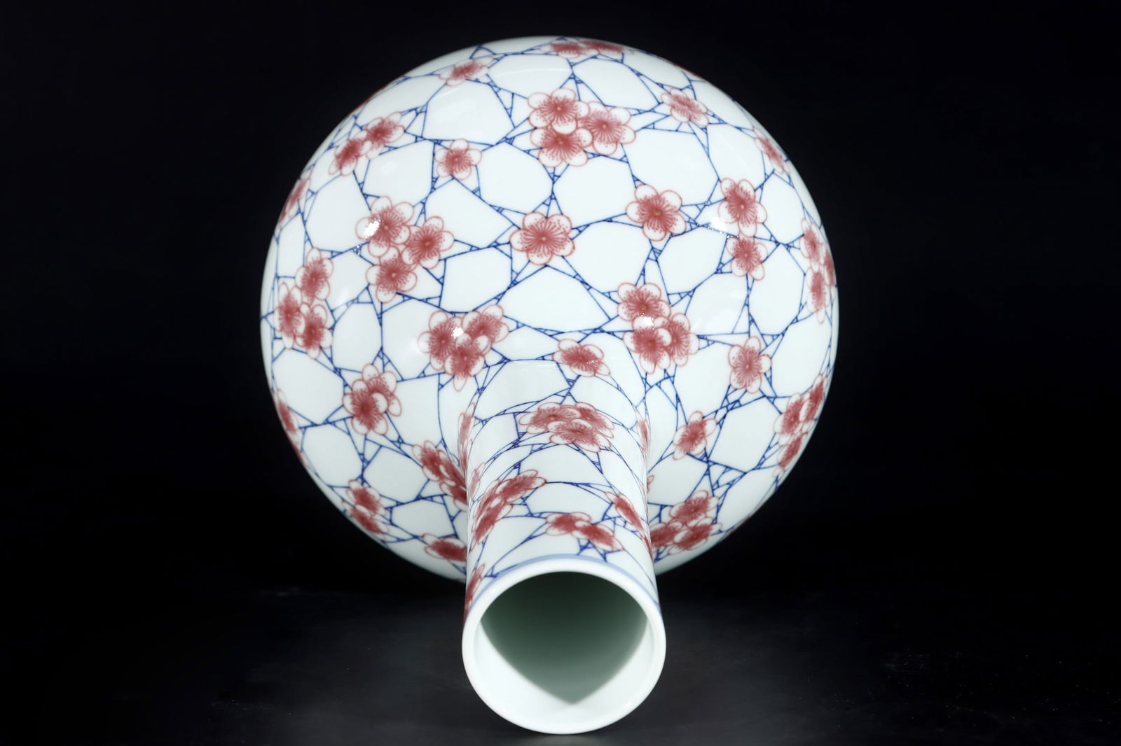 A Rare Underglaze-Red Flower Pattern Vase - 6