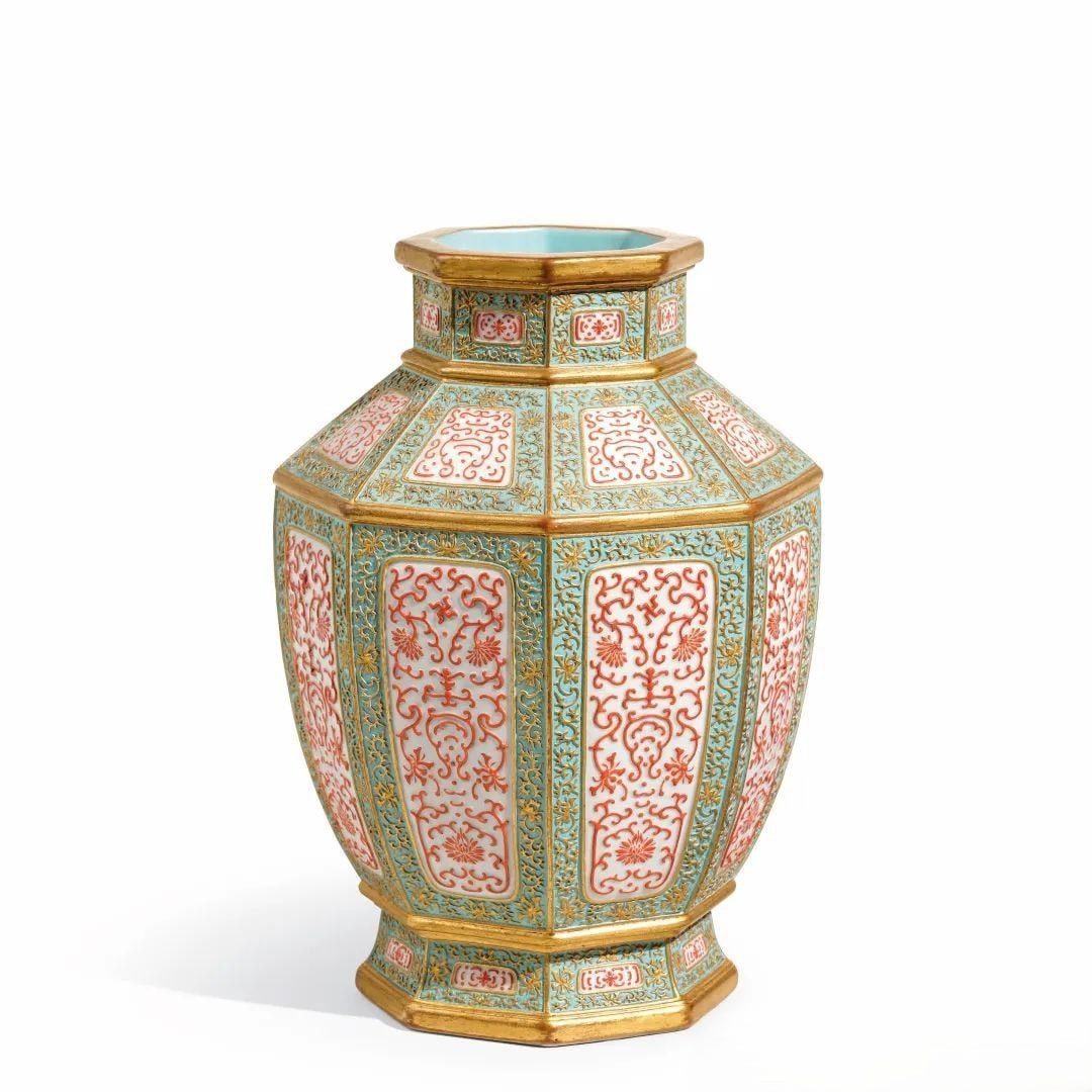 An Exquisite Green Glazed Iron-Red Lotus Pattern Vase: An Exquisite Green Glazed Iron-Red Lotus Pattern Vase,Qing Dynasty,China,Qianlong Six-character Mark,Size:11.1inx6.9in 绿釉矾红缠枝莲纹瓶,中
